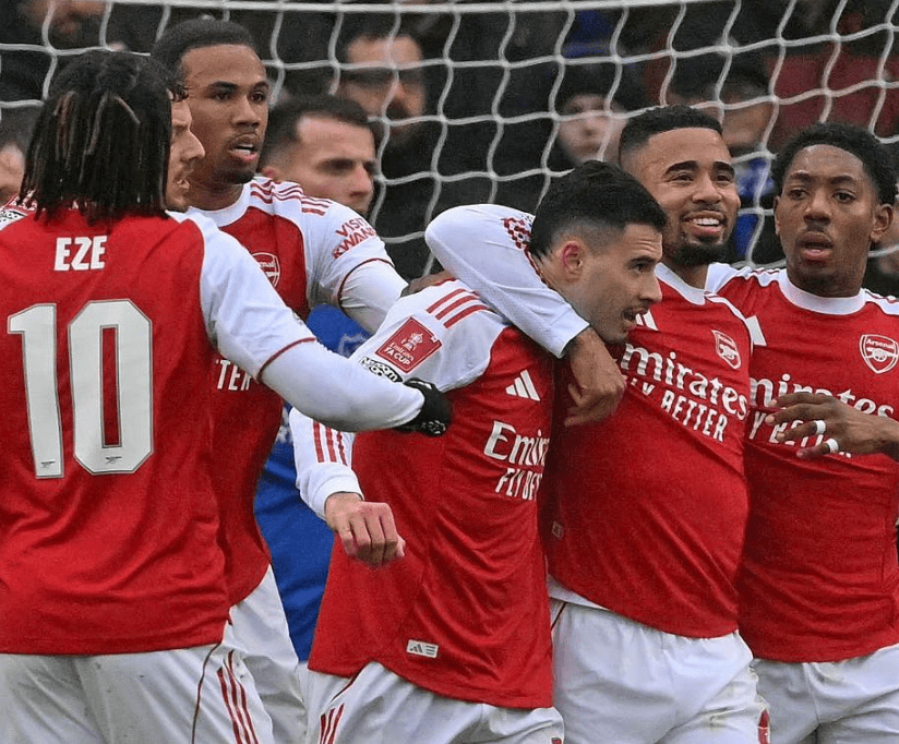 开云登录-9场不败！阿森纳4-1逆转英冠队进足总杯32强 马丁内利戴帽+中柱