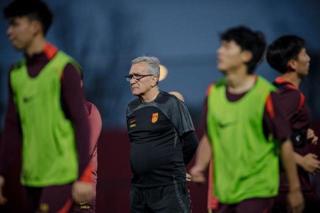 中澳之战23人大名单：王钰栋塞鸟在列 高准翼缺席