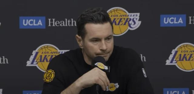 开云平台-雷迪克：我们的防守很糟糕 感觉内线根本没人