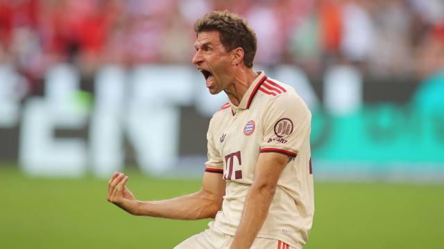 开云入口-穆勒的“纪录秀”和孔帕尼的“整活秀”，被裁判抢了戏