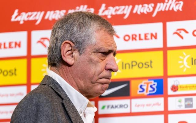 开云官网-2胜3负 莱万波兰悬了 费尔南多·桑托斯却不辞职！