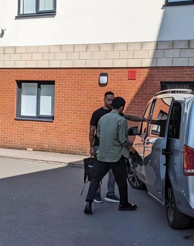 开云入口-【夜读】儿大不由乔