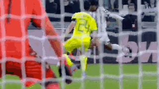 【欧联杯】基耶萨助攻弗拉霍维奇破门，尤文1比1南特