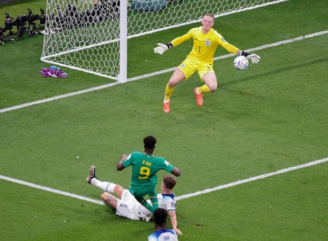 开云登录-恐怖三狮！咣咣进球，不丢球，黄牌0，哥还没用力呢！