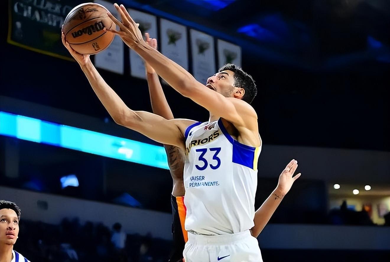 开云平台-在发展联盟都表现平平，勇士双向合同锋线还能守住这份合同吗？