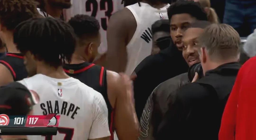 开云中国-4-4！最佳新援诞生！谢谢你，特雷杨！