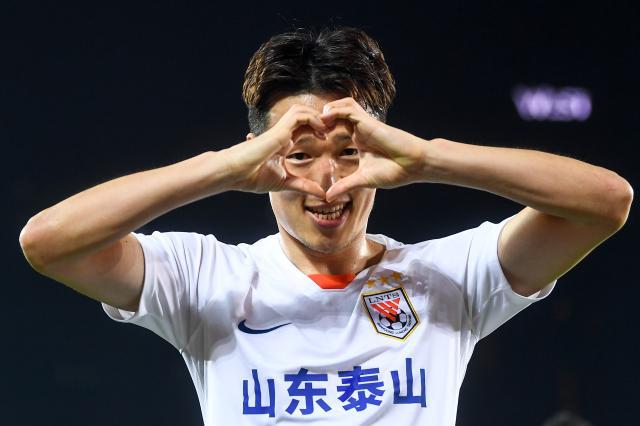开云入口-传射建功展现MVP魔力 孙准浩成中超第一外援后腰