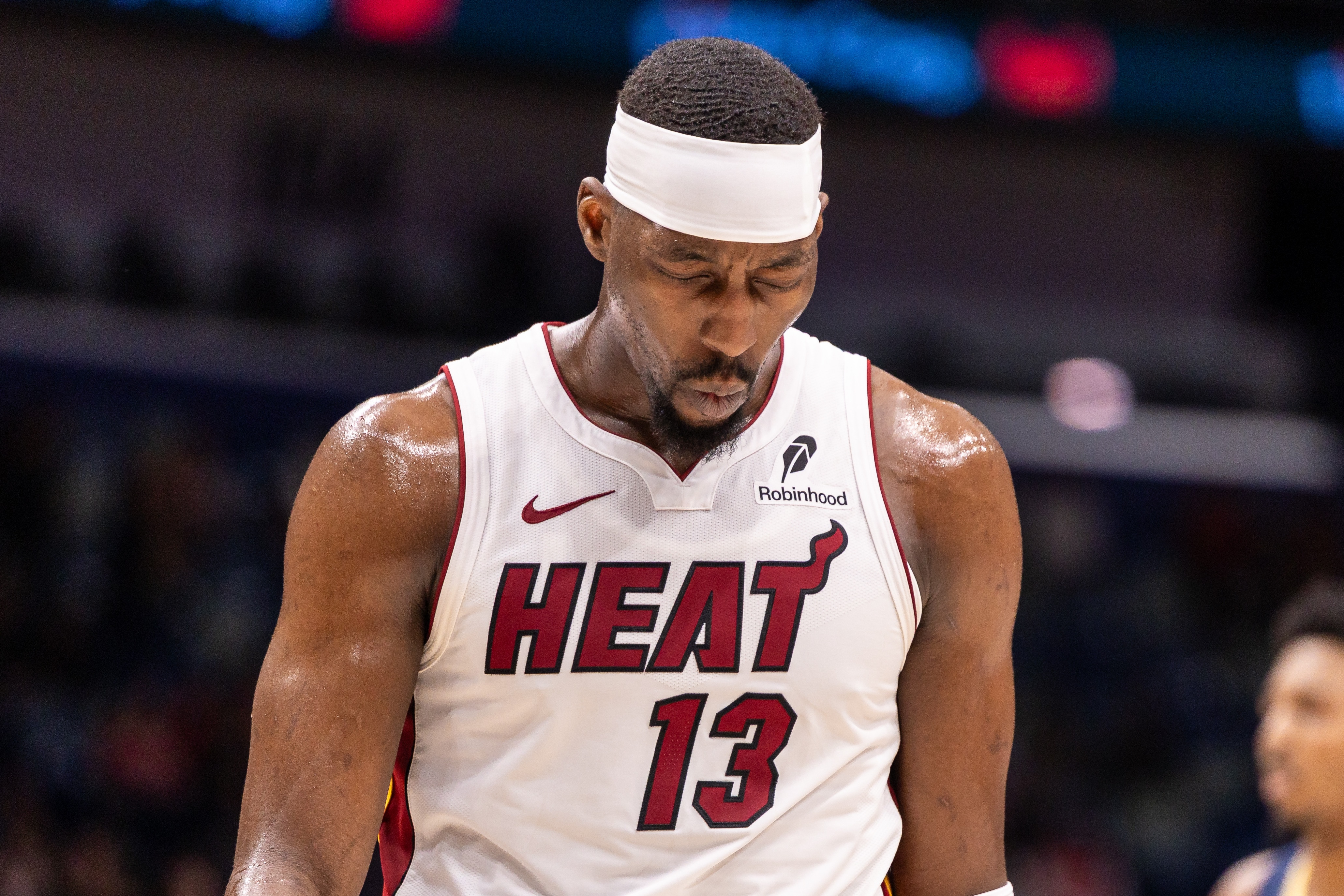 开云入口-文胖谈科密对阿德巴约生气：有多少人记得科比81分那场罚多少球？