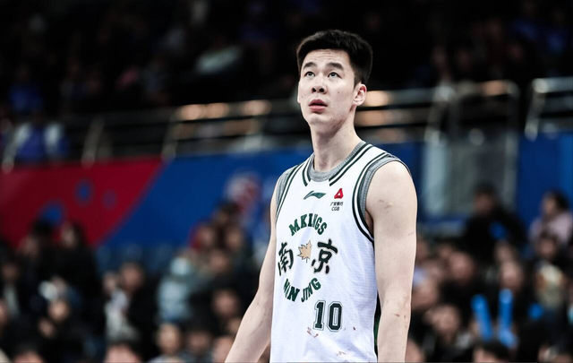 精彩！同曦双加时赢下深圳，郭昊文31+10，这2人命中14记三分