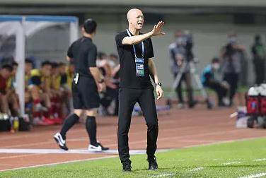 开云入口-昨日重现？深足输法太熟悉 小克鲁伊夫还能撑多久