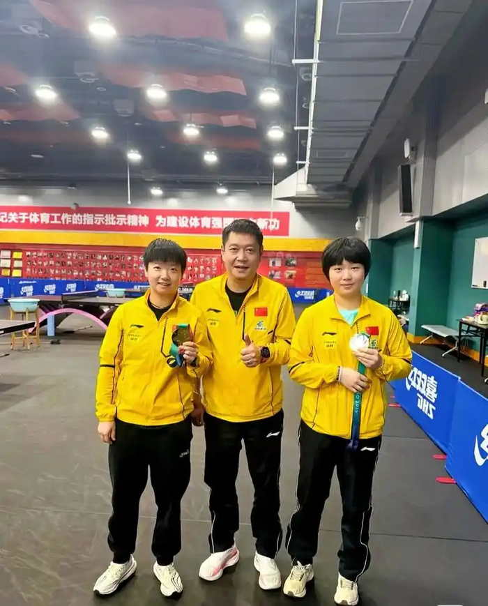 合作19个女单冠军，作为孙颖莎主管教练，邱贻可1年收入有多少？|体育局|国乒|奥运会|四川体育局|四川_新浪体育_新浪新闻